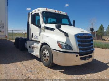  Salvage Freightliner New Cascadia 126