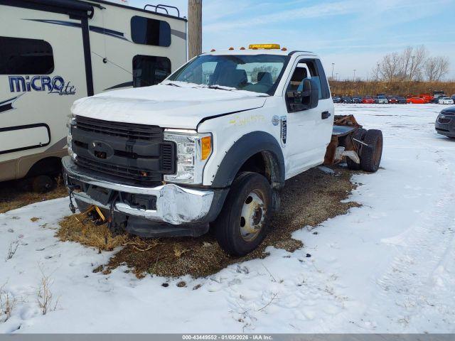 Ford F-550 Xl Image 16