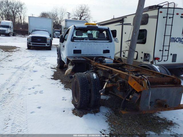 Ford F-550 Xl Image 13