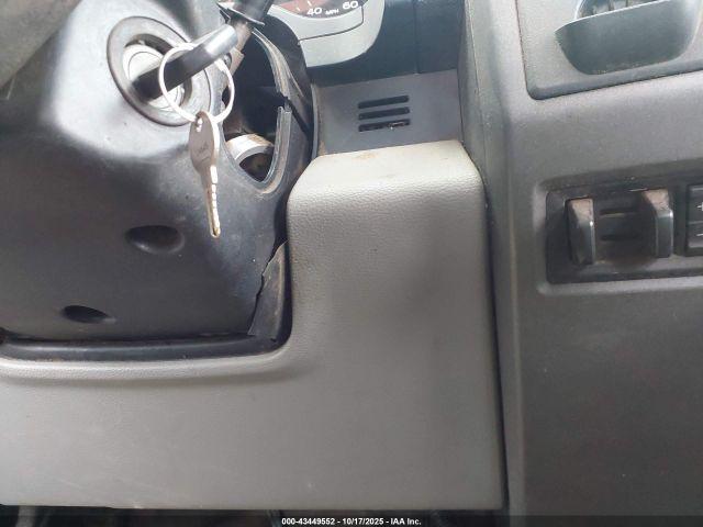 Ford F-550 Xl Image 7