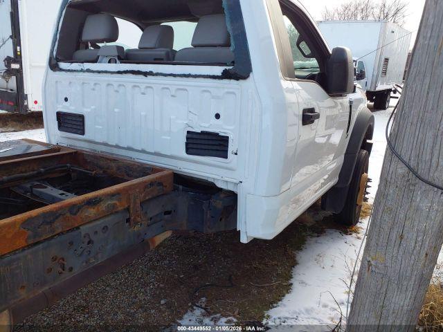 Ford F-550 Xl Image 6